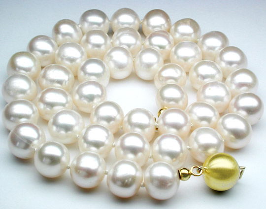 Foto 1 - Über 10 mm Spitzen Perlenkette, 14K Gold Schloss, S8549